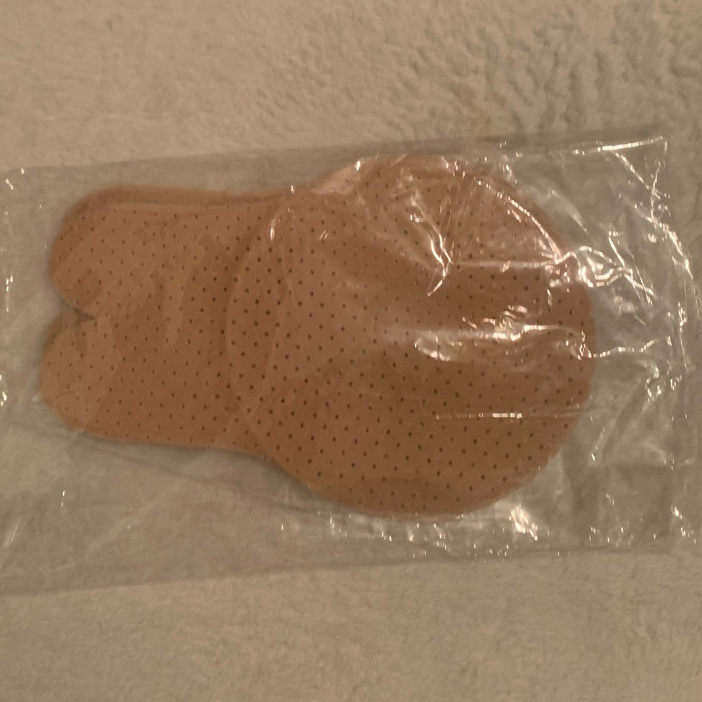 🐿 brand new adhesive bra size 2X